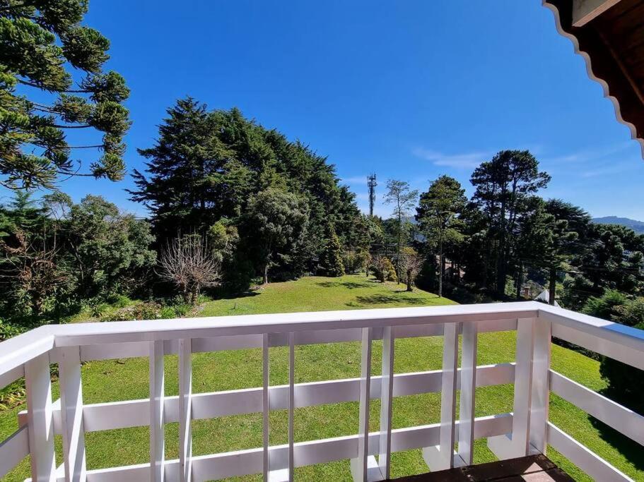 Campos do Jordão Alto Do Capivari - Gramado E Vista Espetacular מראה חיצוני תמונה