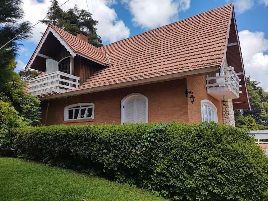 Campos do Jordão Alto Do Capivari - Gramado E Vista Espetacular מראה חיצוני תמונה