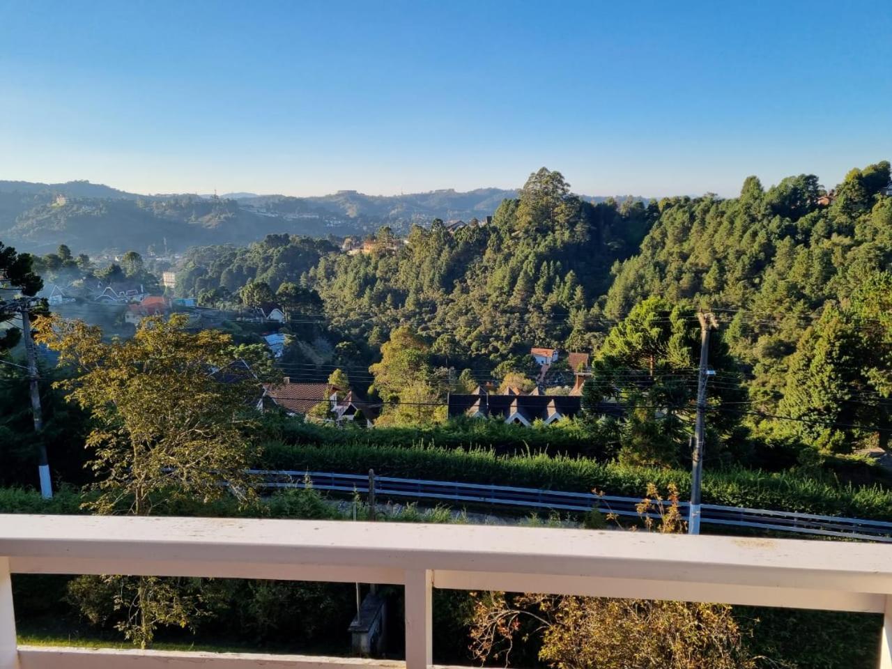 Campos do Jordão Alto Do Capivari - Gramado E Vista Espetacular מראה חיצוני תמונה