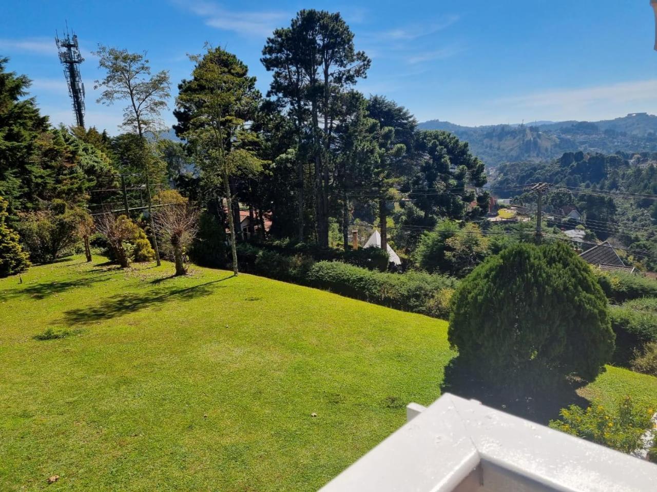 Campos do Jordão Alto Do Capivari - Gramado E Vista Espetacular מראה חיצוני תמונה